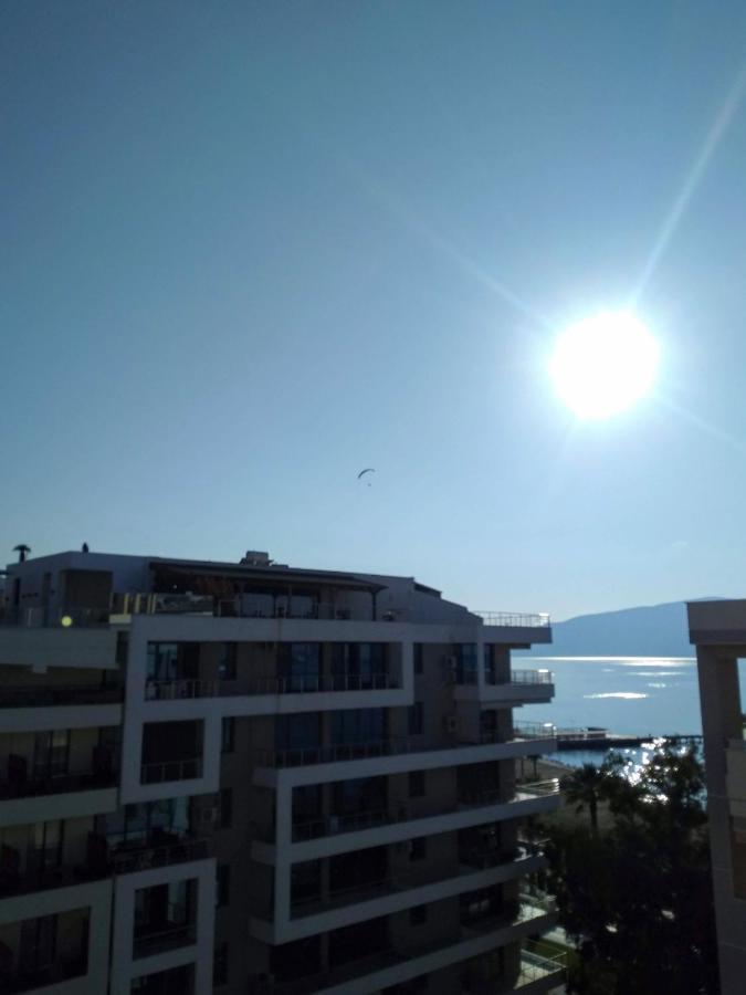 Sarah Appartamento Vlore Bagian luar foto