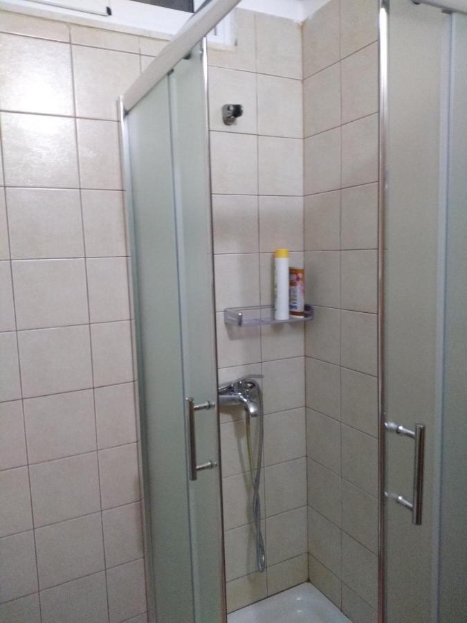 Sarah Appartamento Vlore Bagian luar foto