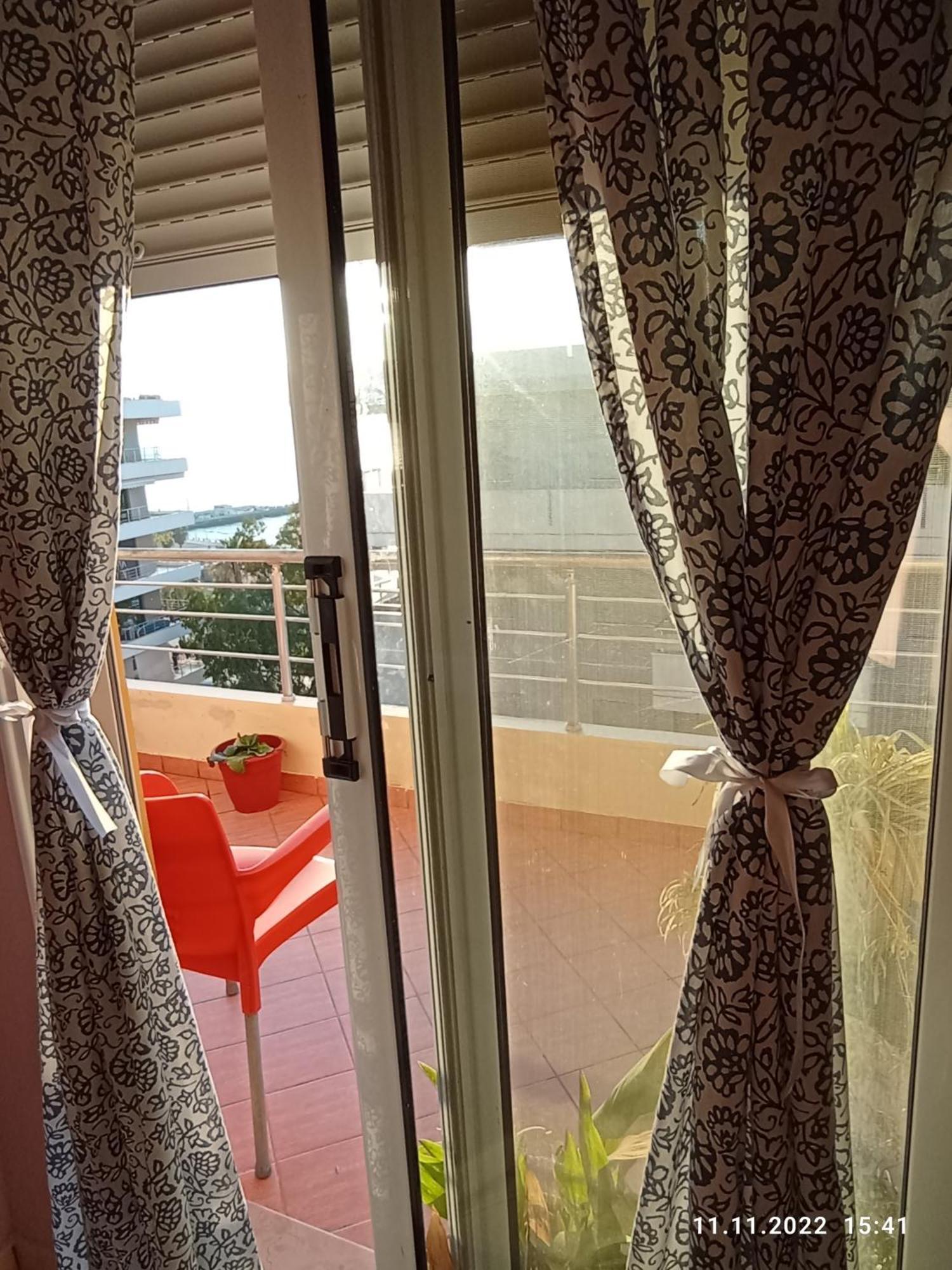 Sarah Appartamento Vlore Bagian luar foto