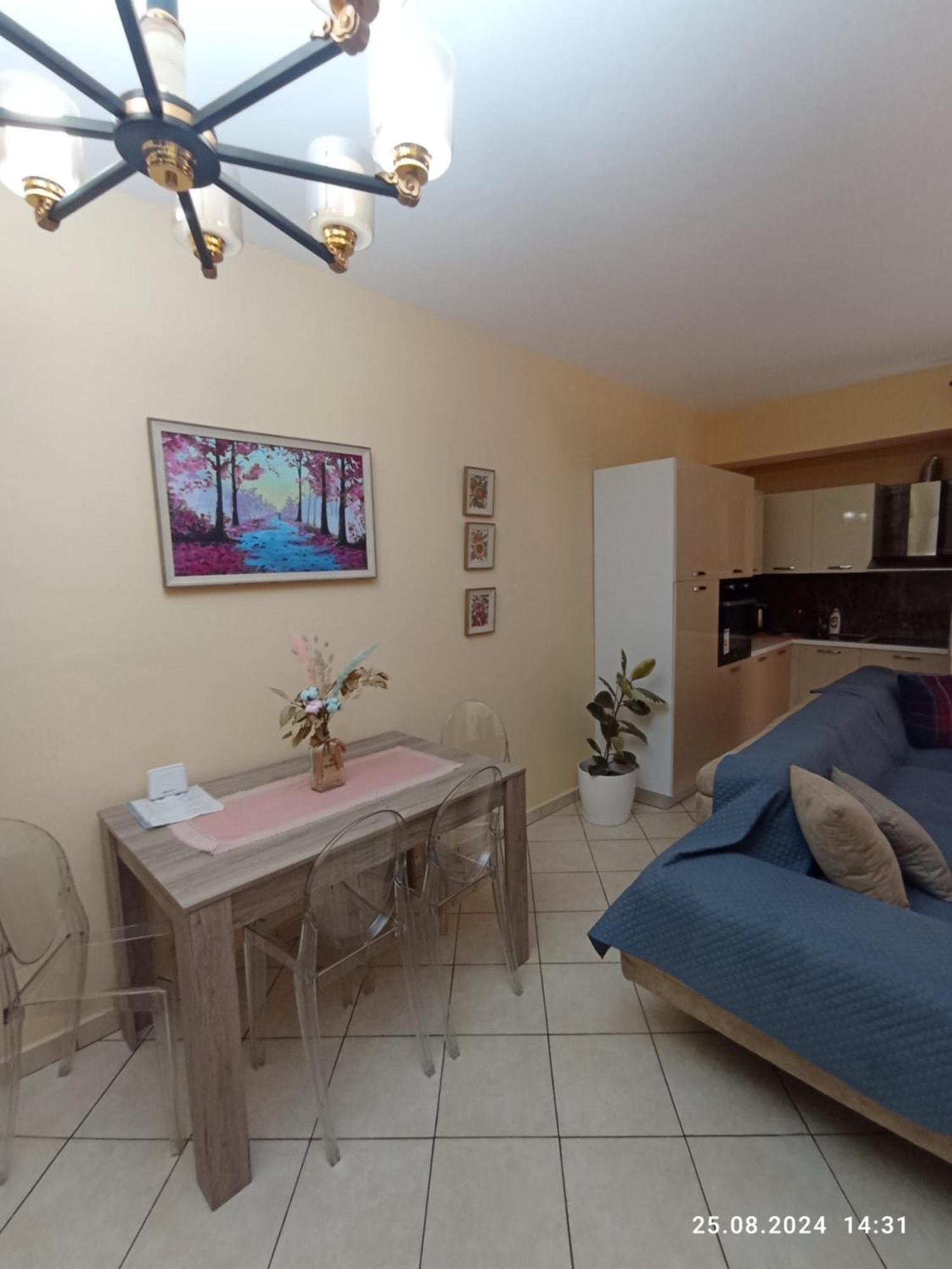 Sarah Appartamento Vlore Bagian luar foto